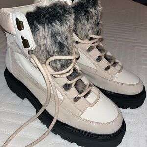 Seychelles Cream and Black Winter Boots